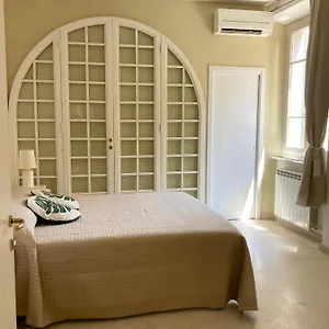 La Sosta Degli Artisti , Pietrasanta Italia