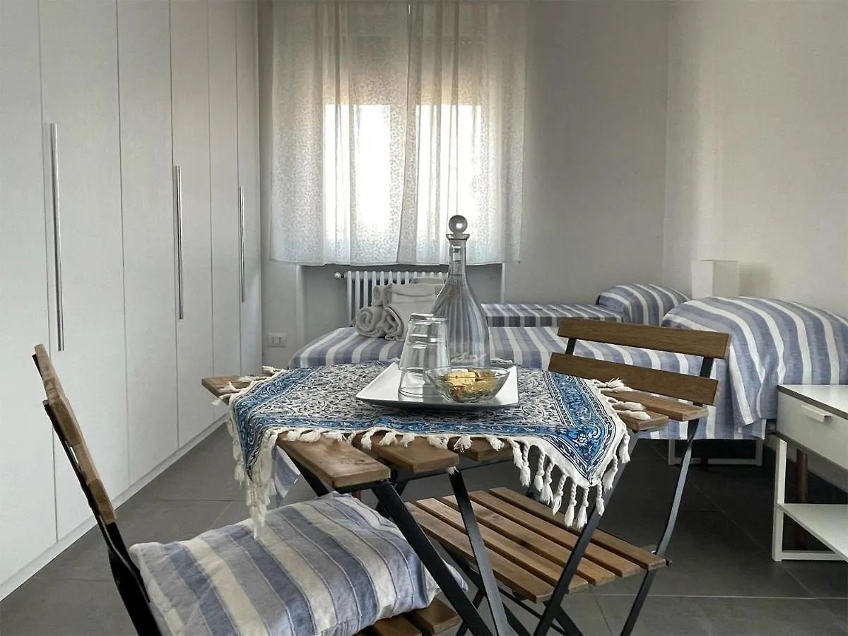 Hotel Silvia & Simone'S House Milano